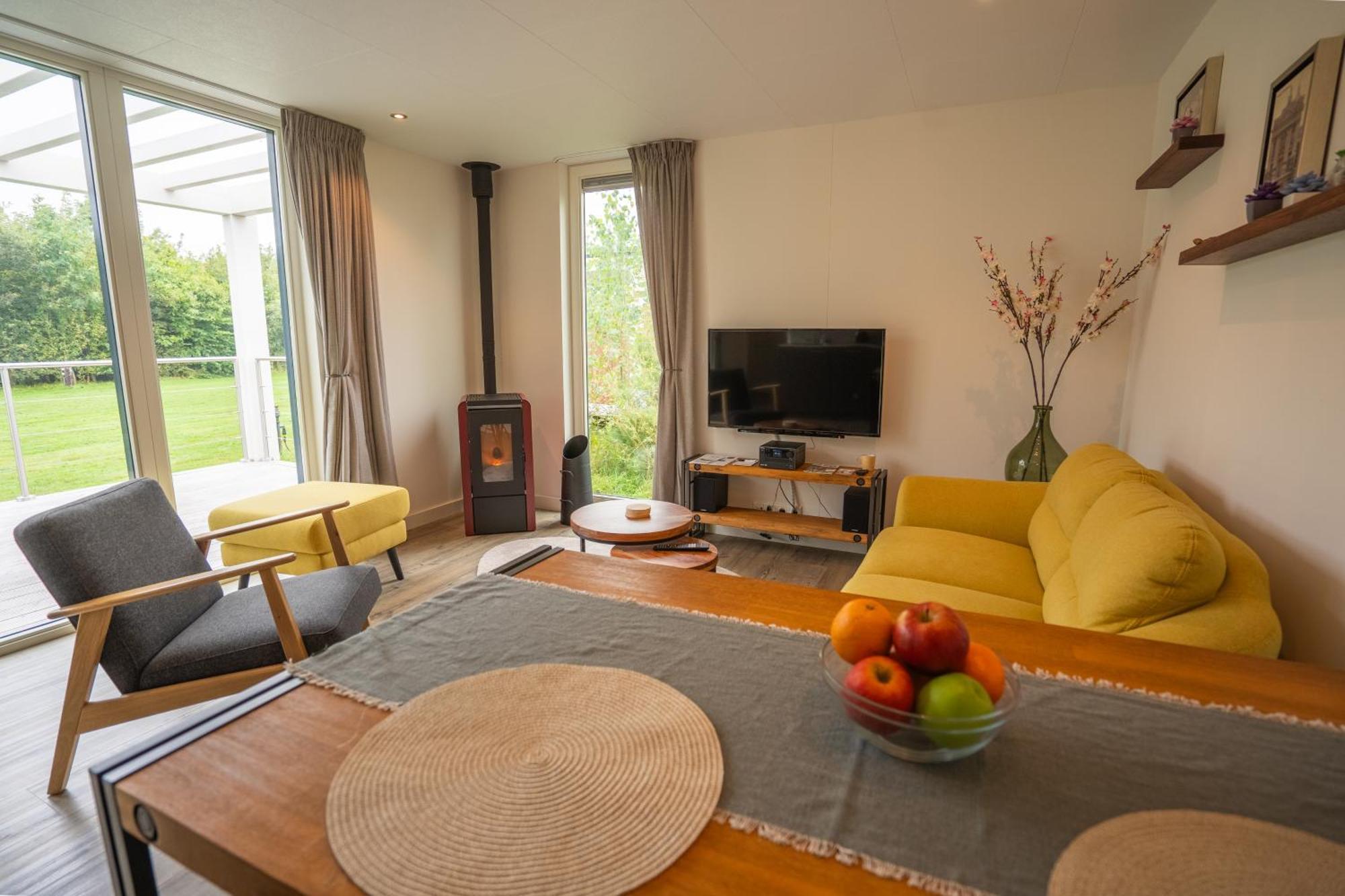 Antonius Hoeve Chalets Oudenbosch Exterior photo